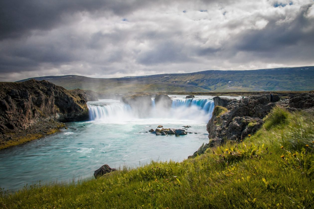 Best time to visit Iceland Watterfall, Goðafoss