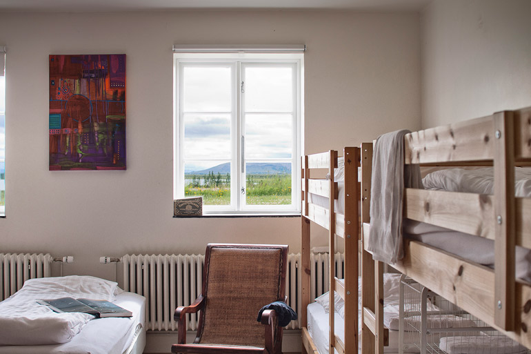 Héradsskólinn Guesthouse with free parking